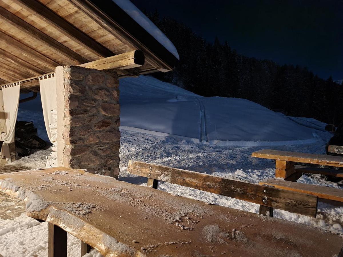 Chalet Chapeau Rar Castel Condino Luaran gambar