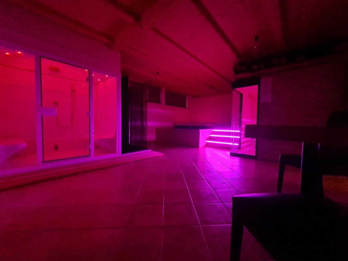 Chalet Chapeau Rar Castel Condino Luaran gambar