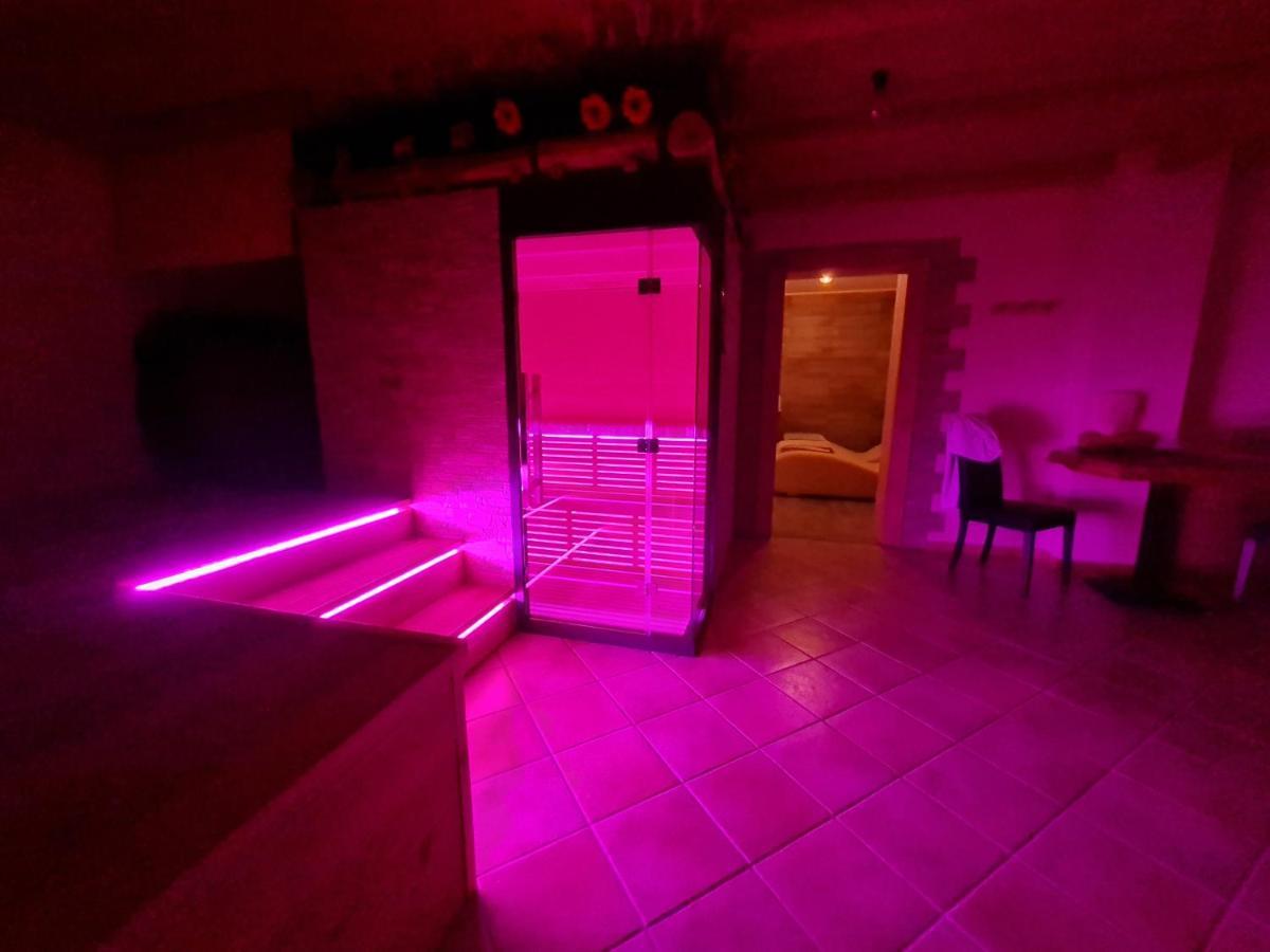 Chalet Chapeau Rar Castel Condino Luaran gambar
